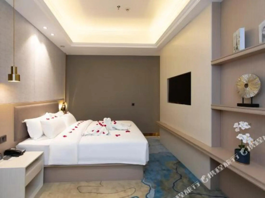 Чаочжоу: Yaster International hotel (Ceramic Center store)