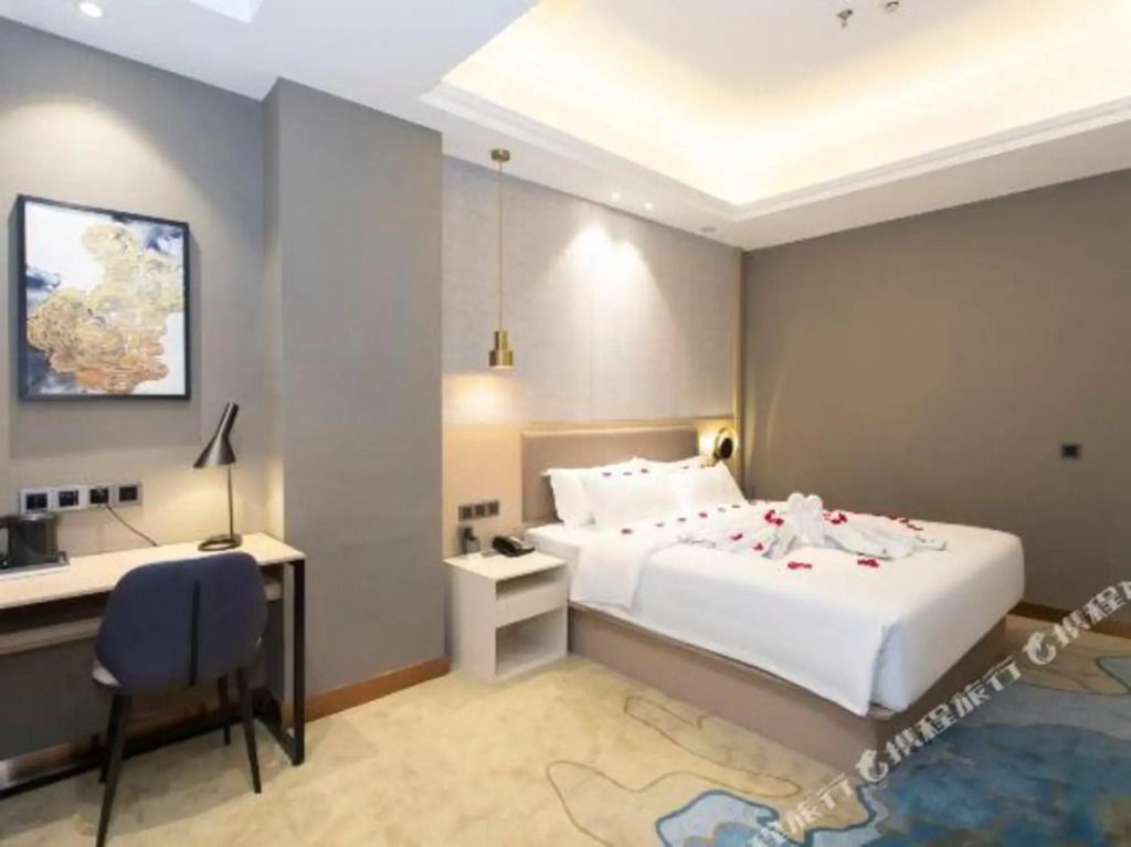 Чаочжоу: Yaster International hotel (Ceramic Center store)