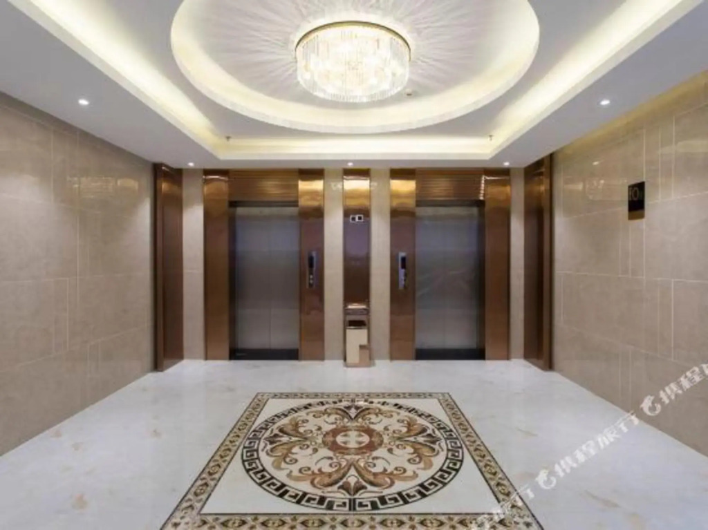 Чаочжоу: Yaster International hotel (Ceramic Center store)