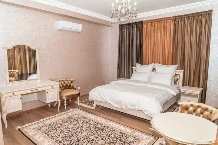 Евпатория: Bomond Hotel