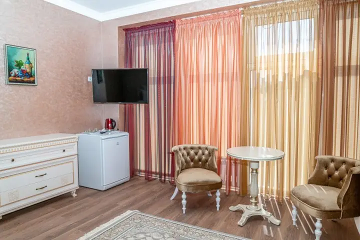 Евпатория: Bomond Hotel