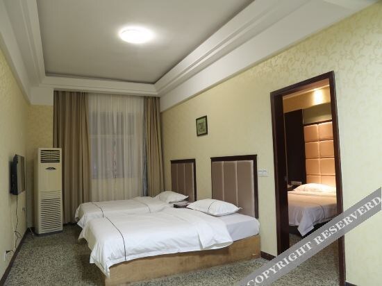Юнчжоу: Yongshun Holiday Hotel