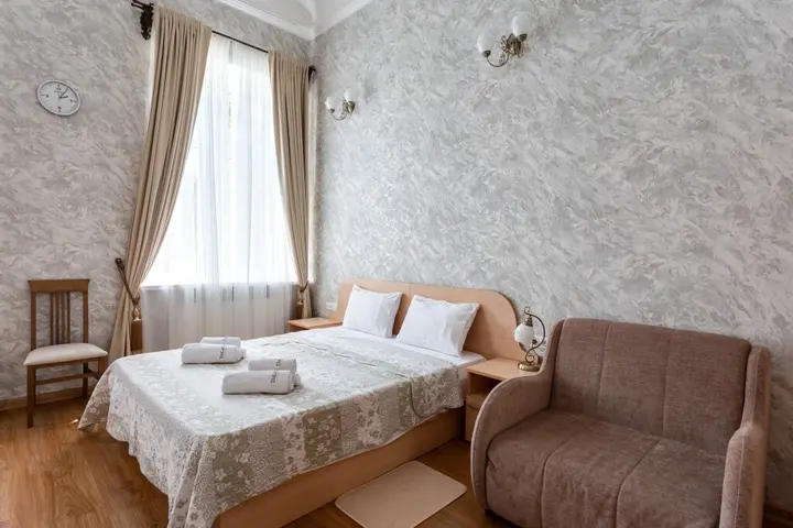 Евпатория: Меблированные комнаты DalaMar