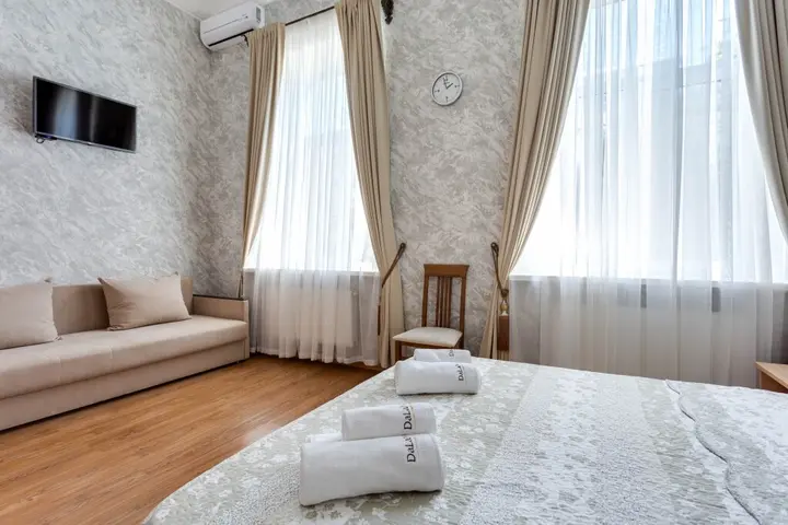 Евпатория: Меблированные комнаты DalaMar