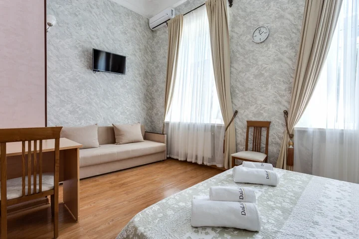 Евпатория: Меблированные комнаты DalaMar
