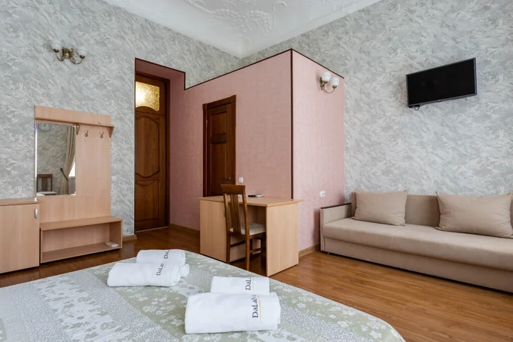Евпатория: Меблированные комнаты DalaMar