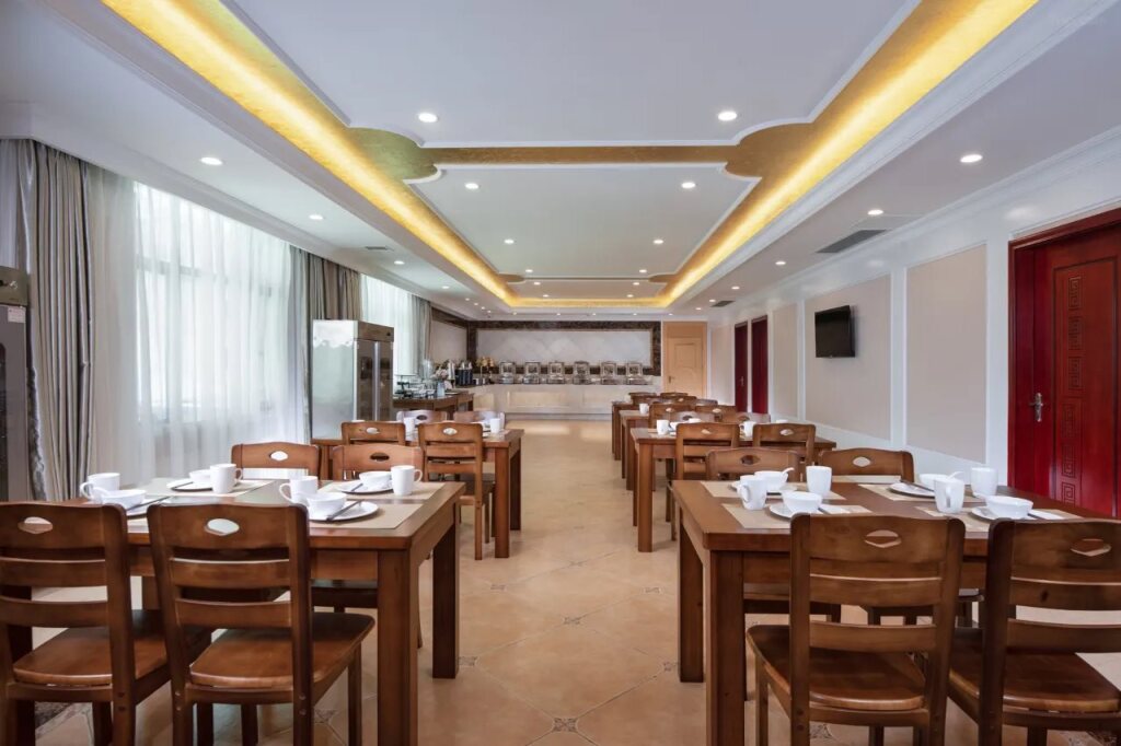 Хойчжоу: Vienna Hotel (Huidong Jilong)