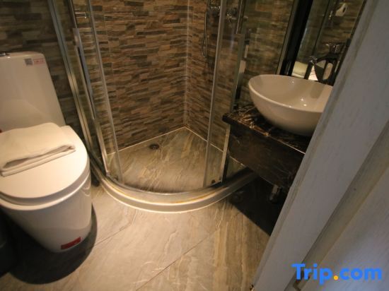 Шанхай: Jitai Hotel (Shanghai Xujiahui Jiaoda Yishan Road Subway Station)