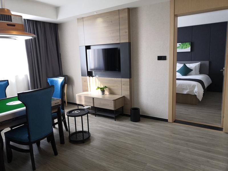 Яньчэн: UP AND IN Hotel Jiangsu Yancheng Dongtai High-Speed Railway Station Jinyang Plaza