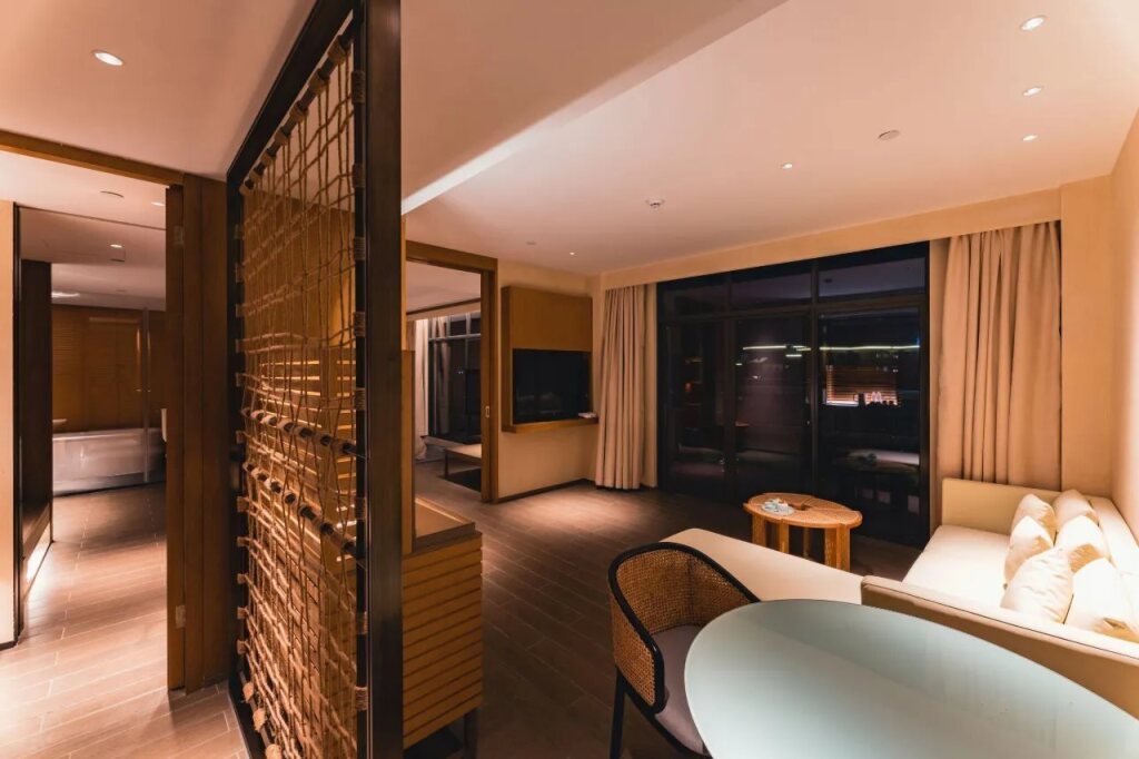 Чжоушань: ShengSi Maison New Century hotel