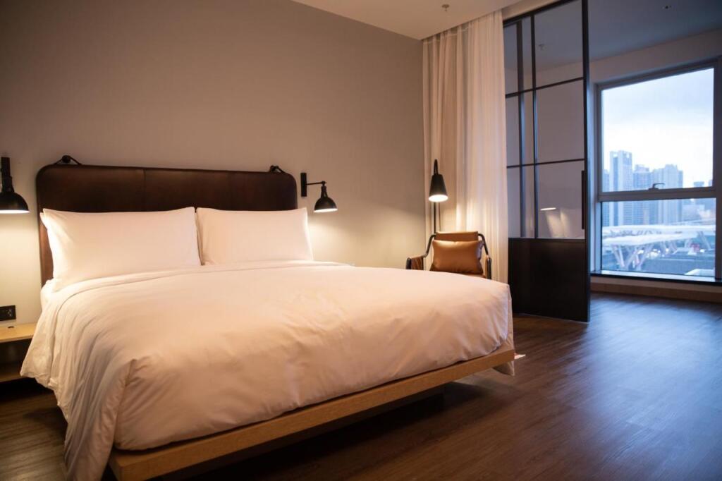 Шэньчжэнь: Moxy Shenzhen North Station