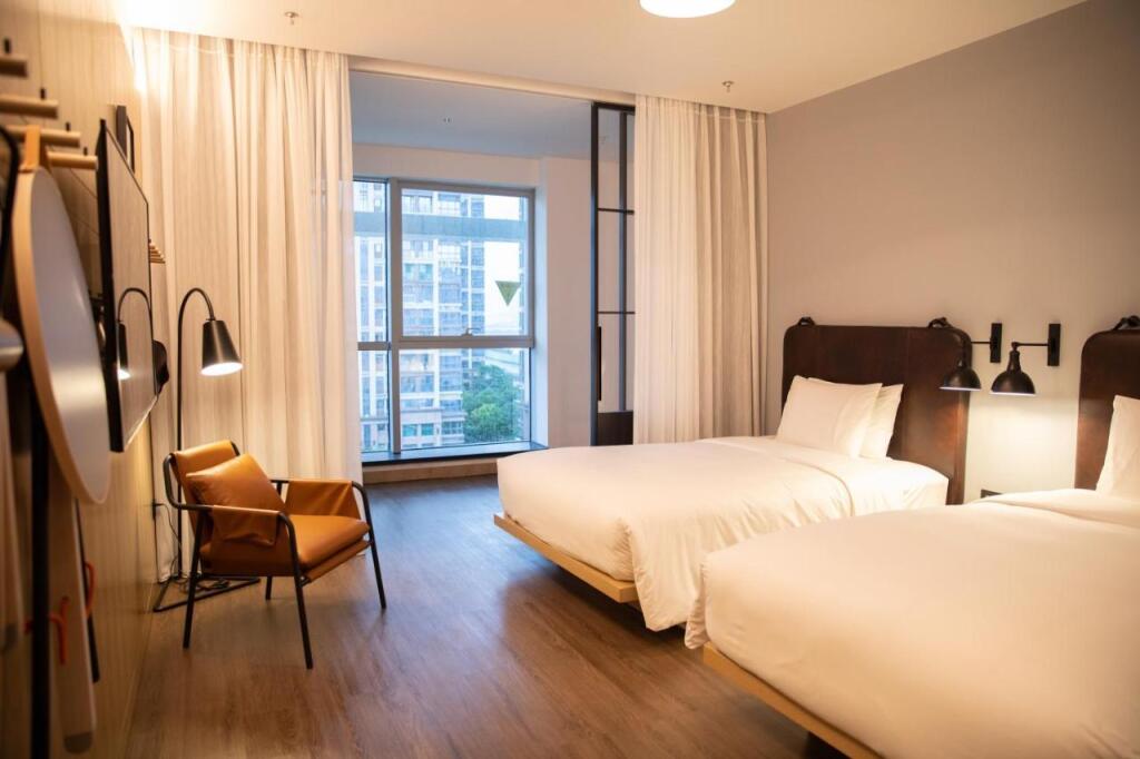 Шэньчжэнь: Moxy Shenzhen North Station