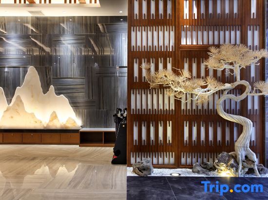 Гуйлинь: Bowring Light Hotel (Lingui New District Liangjiang Airport)