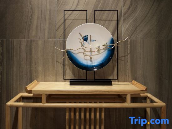 Гуйлинь: Bowring Light Hotel (Lingui New District Liangjiang Airport)