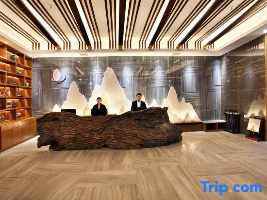 Гуйлинь: Bowring Light Hotel (Lingui New District Liangjiang Airport)