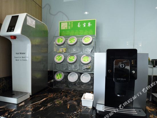 Чжэнчжоу: Junhe Hotel Zhengzhou Hi-Tech Zone
