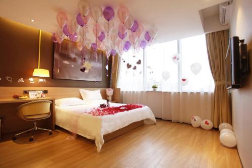 Чжэнчжоу: IU Hotel Zhengzhou Xinzheng Yasi College