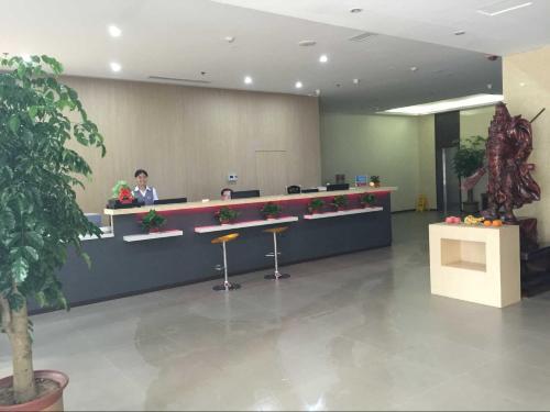 Чжэнчжоу: JUNYI Hotel Henan Zhengzhou Shangjie District Xuchang Road