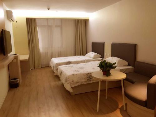 Чжэнчжоу: JUNYI Hotel Henan Zhengzhou Shangjie District Xuchang Road