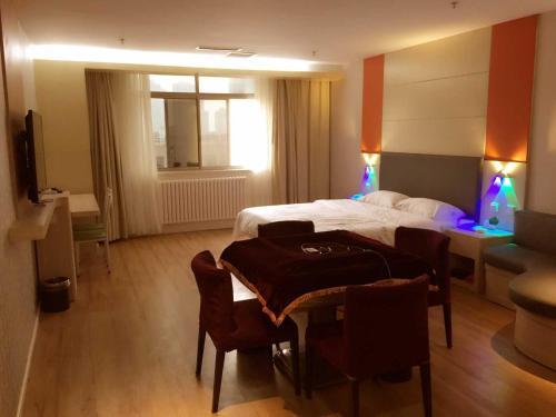 Чжэнчжоу: JUNYI Hotel Henan Zhengzhou Shangjie District Xuchang Road