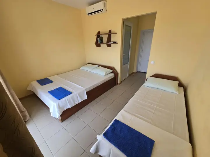 Заозерное: Pirat Hotel (Пират)