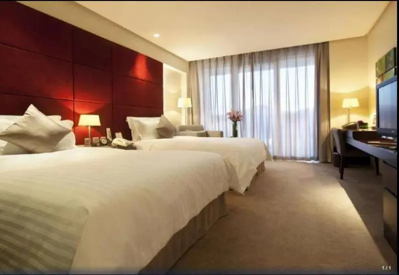 Далянь: Howard Johnson By Wyndham Parkland Hotel Dalian