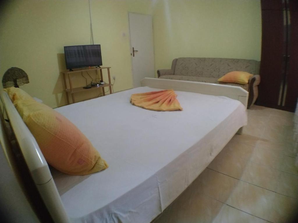 Сутоморе: Guest House Vukmarkovic