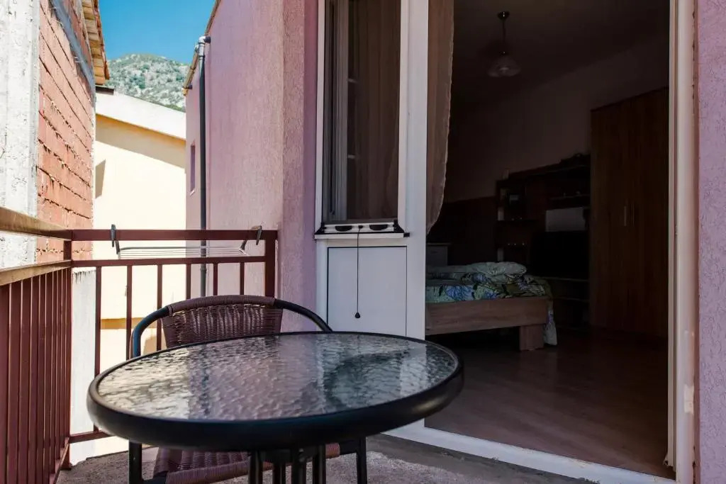 Сутоморе: Guest House Vukmarkovic