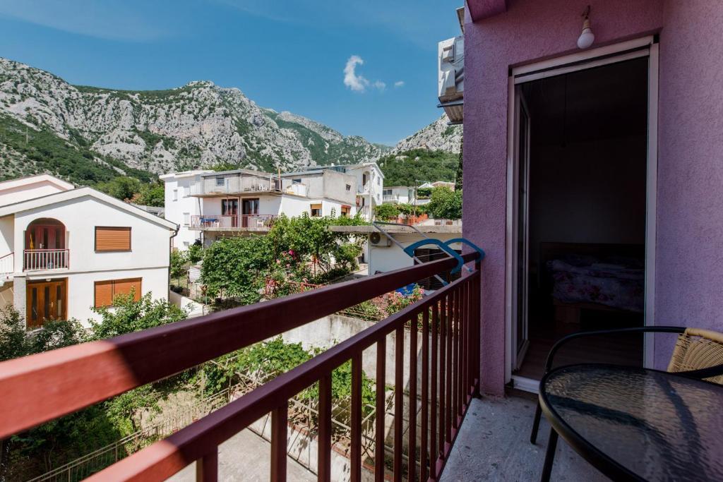 Сутоморе: Guest House Vukmarkovic