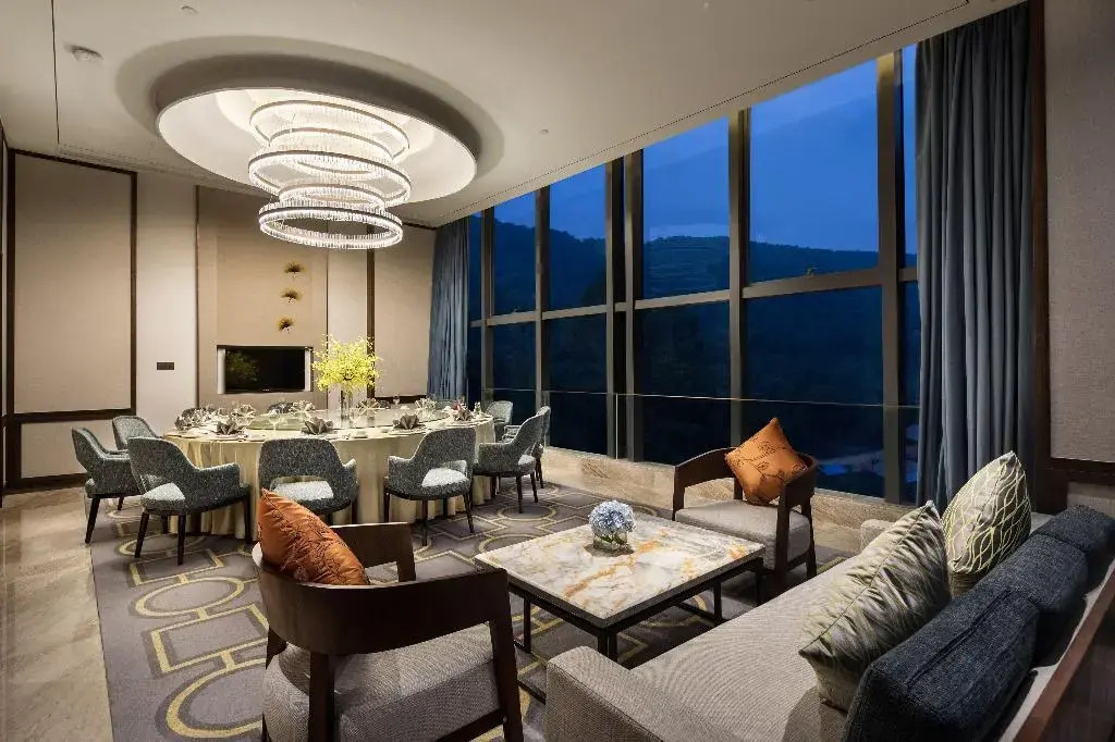 Шаогуань: Holiday Inn Shaoguan Downtown