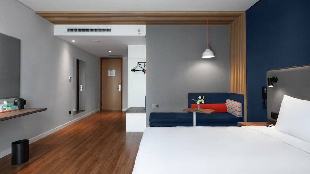 Шанхай: Holiday Inn Express Shanghai Hongqiao North, an IHG Hotel