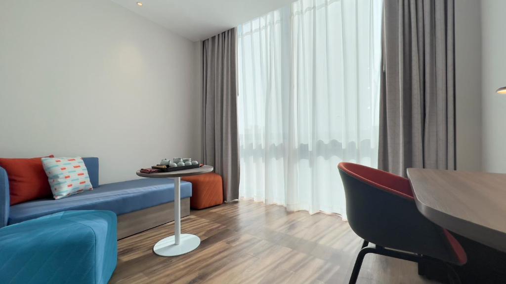 Янгиианг: Holiday Inn Express Yangjiang City Center