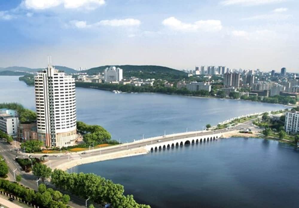 Ухань: Hongyi Hotel Wuhan University