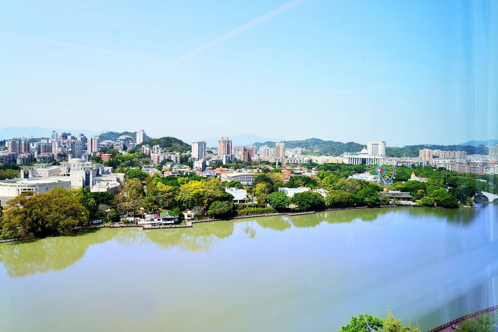 Фучжоу: Fuzhou Lakeside Hotel