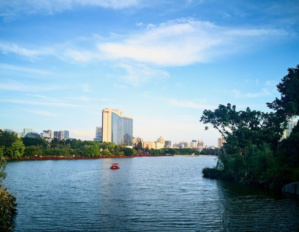 Фучжоу: Fuzhou Lakeside Hotel