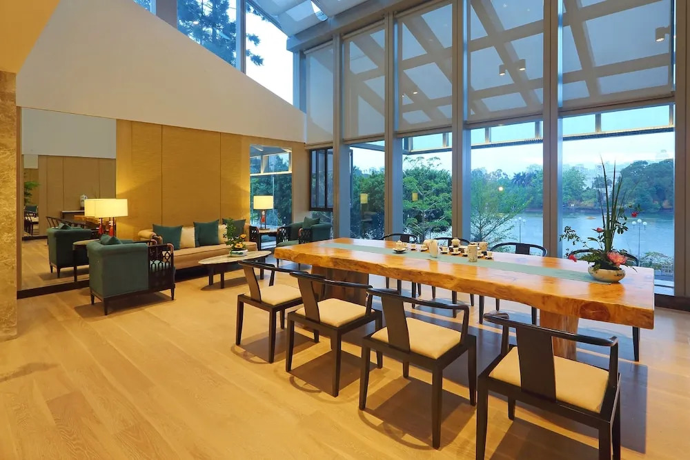Фучжоу: Fuzhou Lakeside Hotel