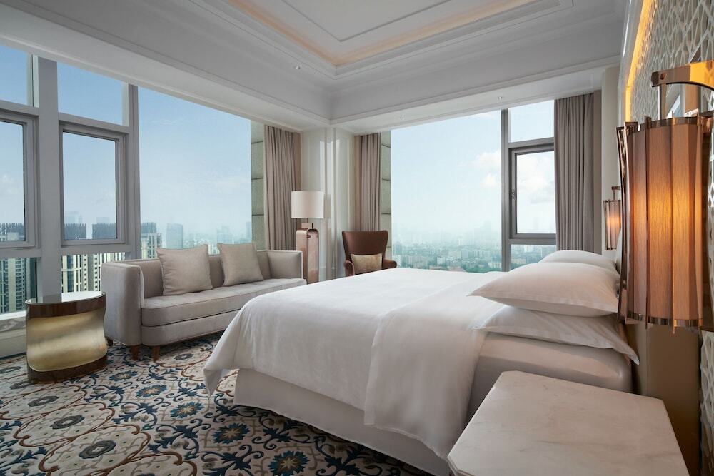 Ухань: Sheraton Grand Wuhan Hankou Hotel
