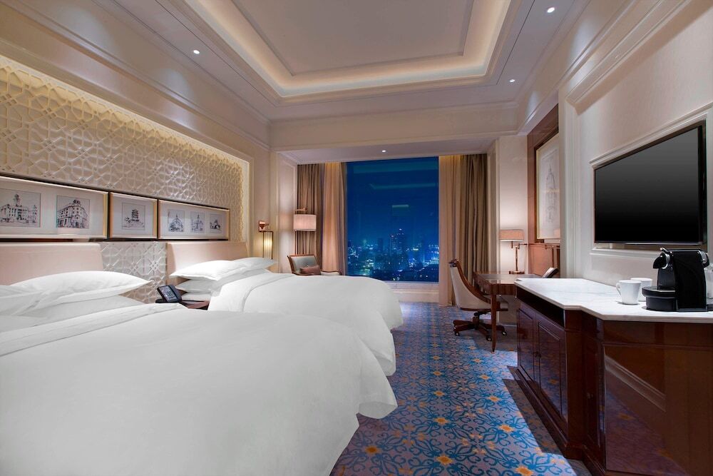 Ухань: Sheraton Grand Wuhan Hankou Hotel