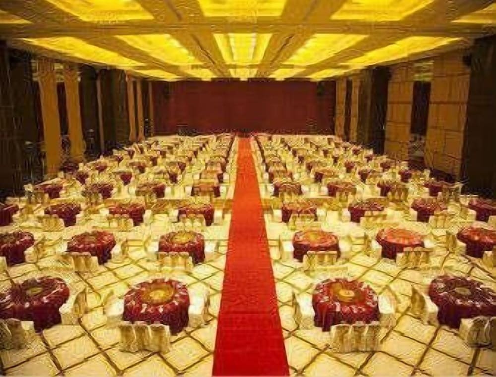 Хойчжоу: Ramada Plaza Huizhou East