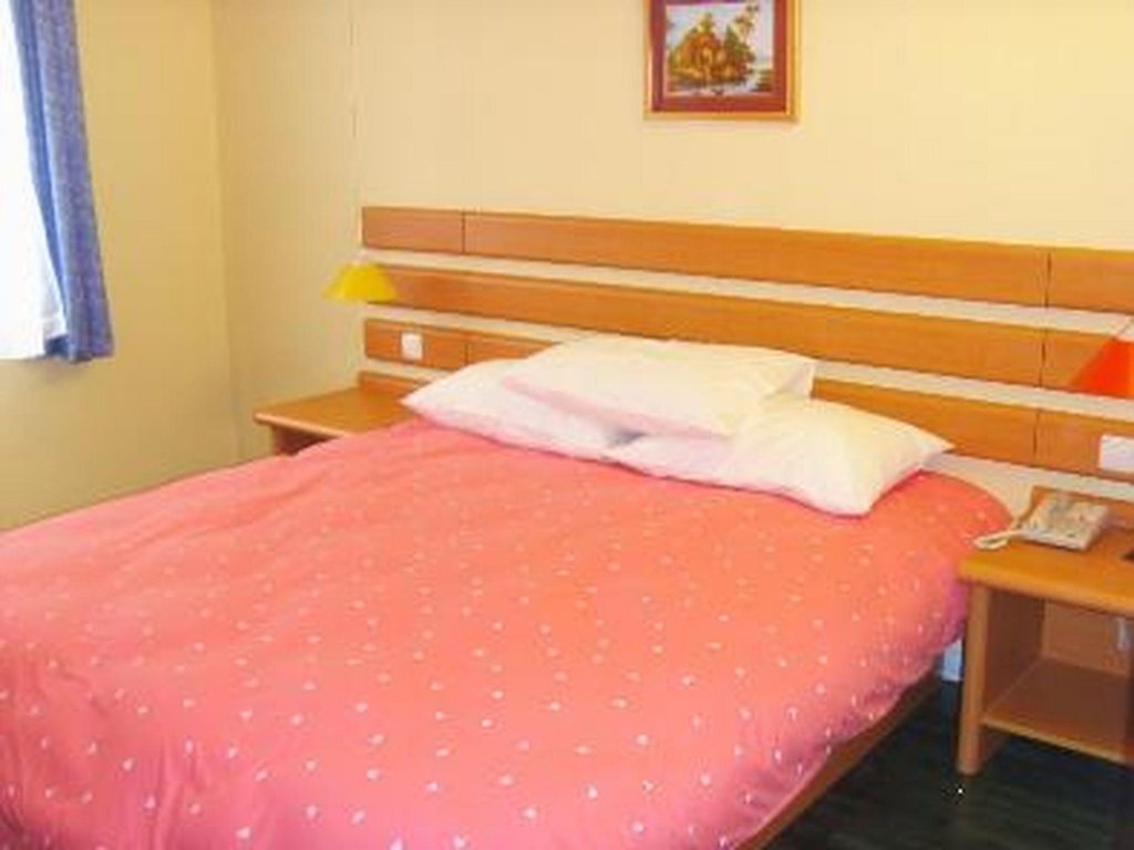 Шанхай: Home Inn Shanghai Wanping South Road