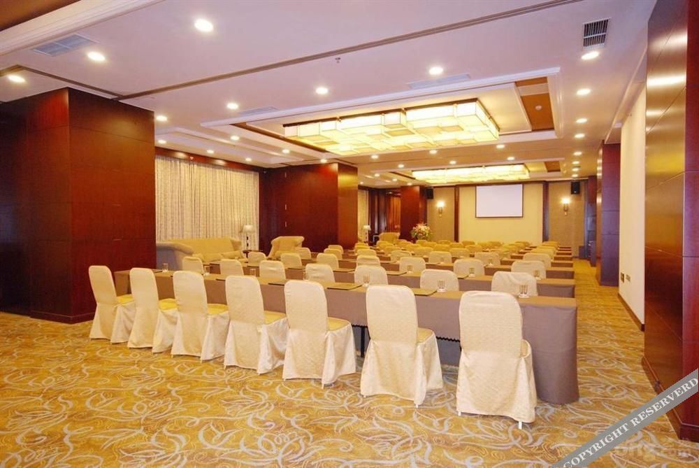 Шэньян: Rosedale Hotel Shenyang(Formerly Times Plaza Hotel Shenyang)