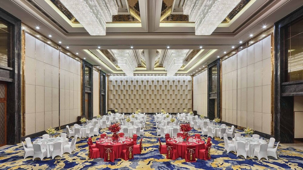 Янгиианг: Crowne Plaza Hailing Island