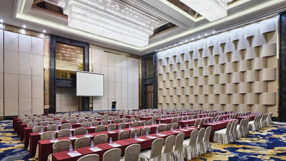 Янгиианг: Crowne Plaza Hailing Island