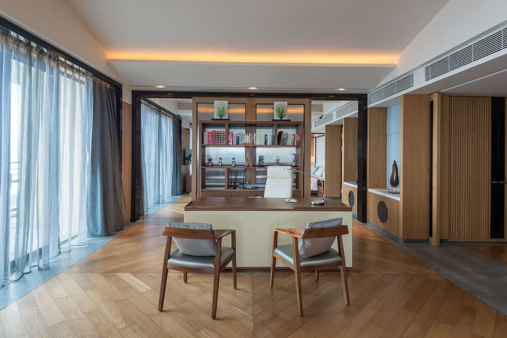 Янгиианг: Crowne Plaza Hailing Island