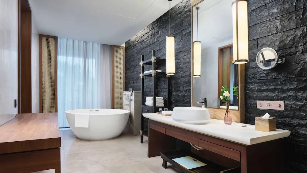 Янгиианг: Crowne Plaza Hailing Island