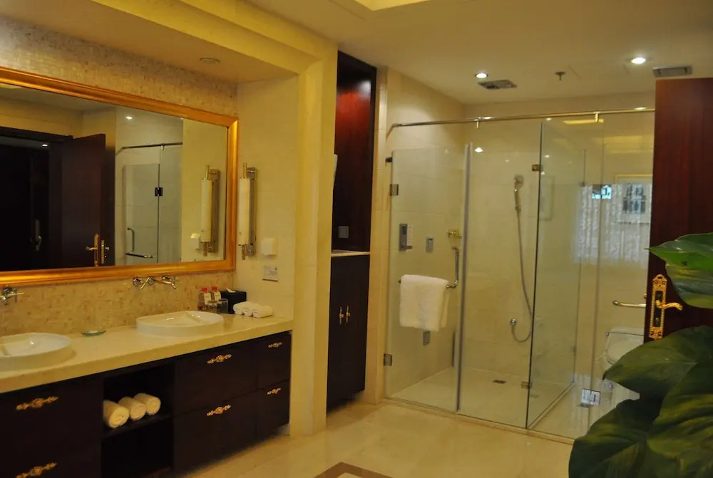Шэньян: Ramada Plaza Shenyang City Center