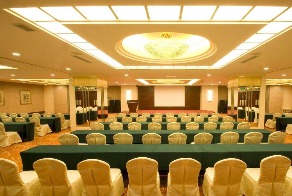 Шэньян: Ramada Plaza Shenyang City Center