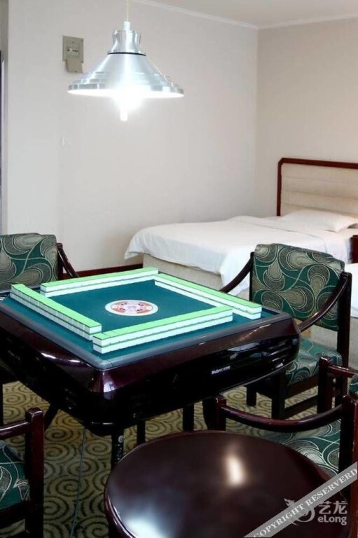 Шэньян: Yatai Hotel(Shenyang  Zhongjie,The Forbidden City)