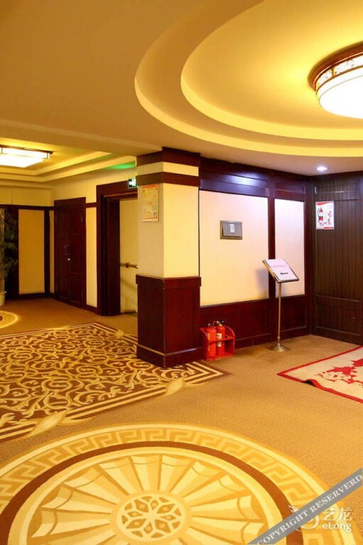 Шэньян: Yatai Hotel(Shenyang  Zhongjie,The Forbidden City)