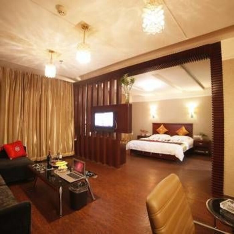 Иньчуань: She and He Service Apartment